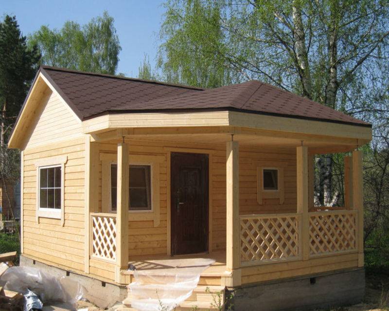дачный дом размером 5х6х4м с верандой