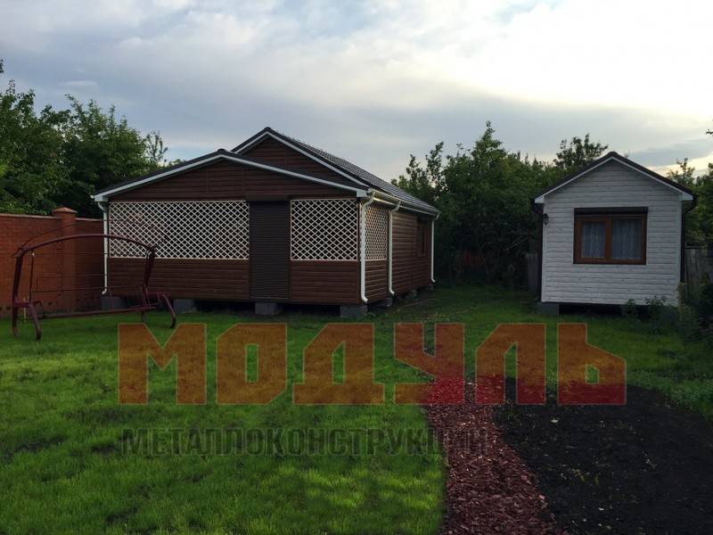 Дачный дом размером 7х6х4 м + веранда 7х2.5 м