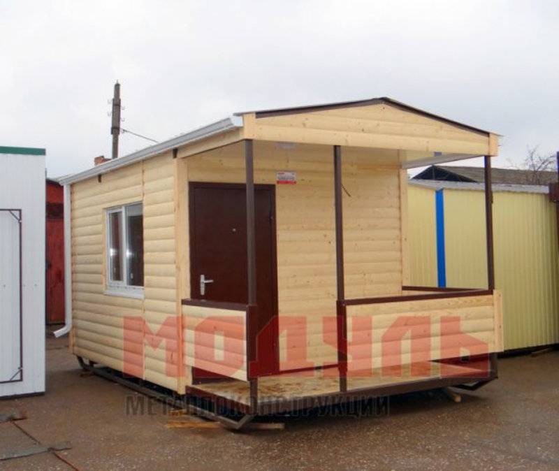 Садовый домик размером 5х3х3 м утепленный, поделен на комнату и веранду