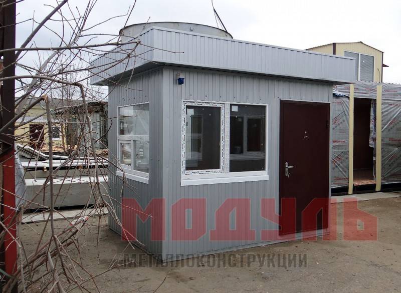 Пост охраны размером 3х2,5х2,7м, утепленный, с большими окнами на две стороны (A2690)