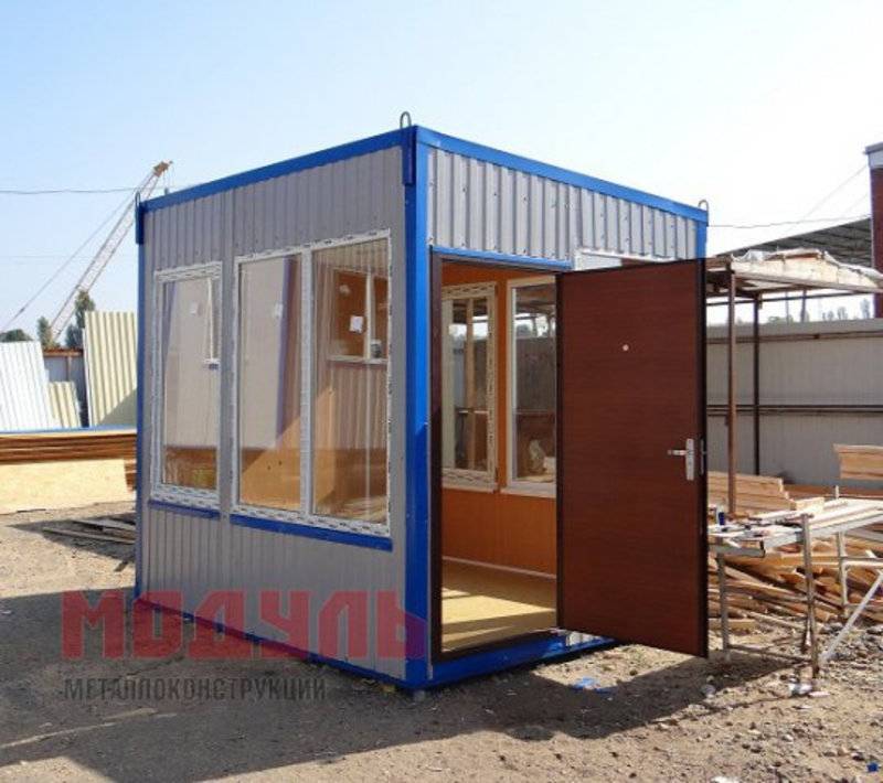 Пост охраны размером 3х2х2,7 м, утепленный, с окнами на все стороны (A2723)