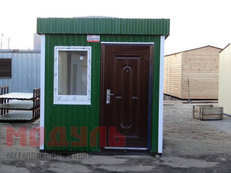 Пост охраны размером 2,4х2,4х2,7 м, утепленный с одним окном (A2757)