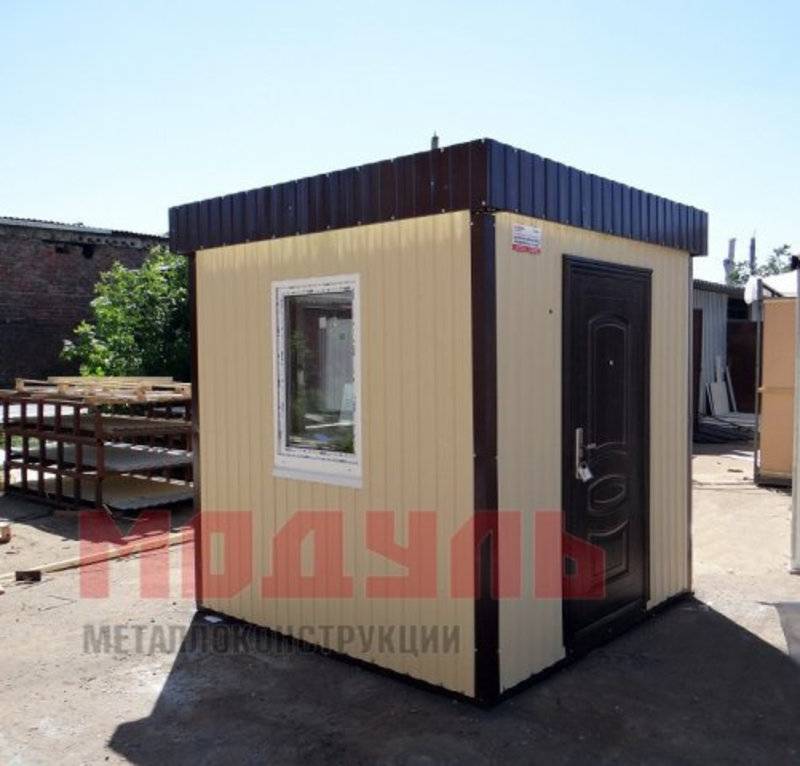 Пост охраны размером 2,4х2,4х2,7 м, утепленный с одним окном (A2764)