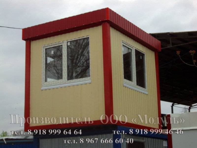 Пост охраны размером 2,4х2,4х2,7 м, утепленный, с двумя большими окнами (A2793)