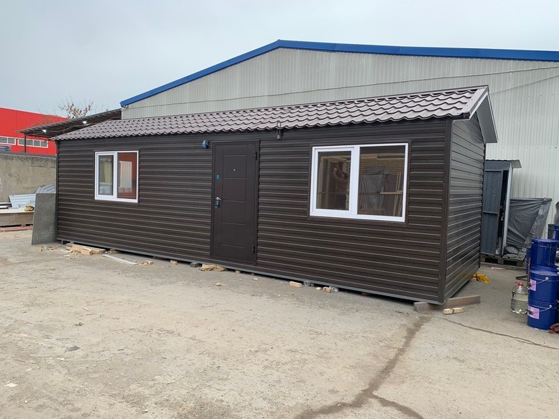 дачный дом размером 9х3х3 м